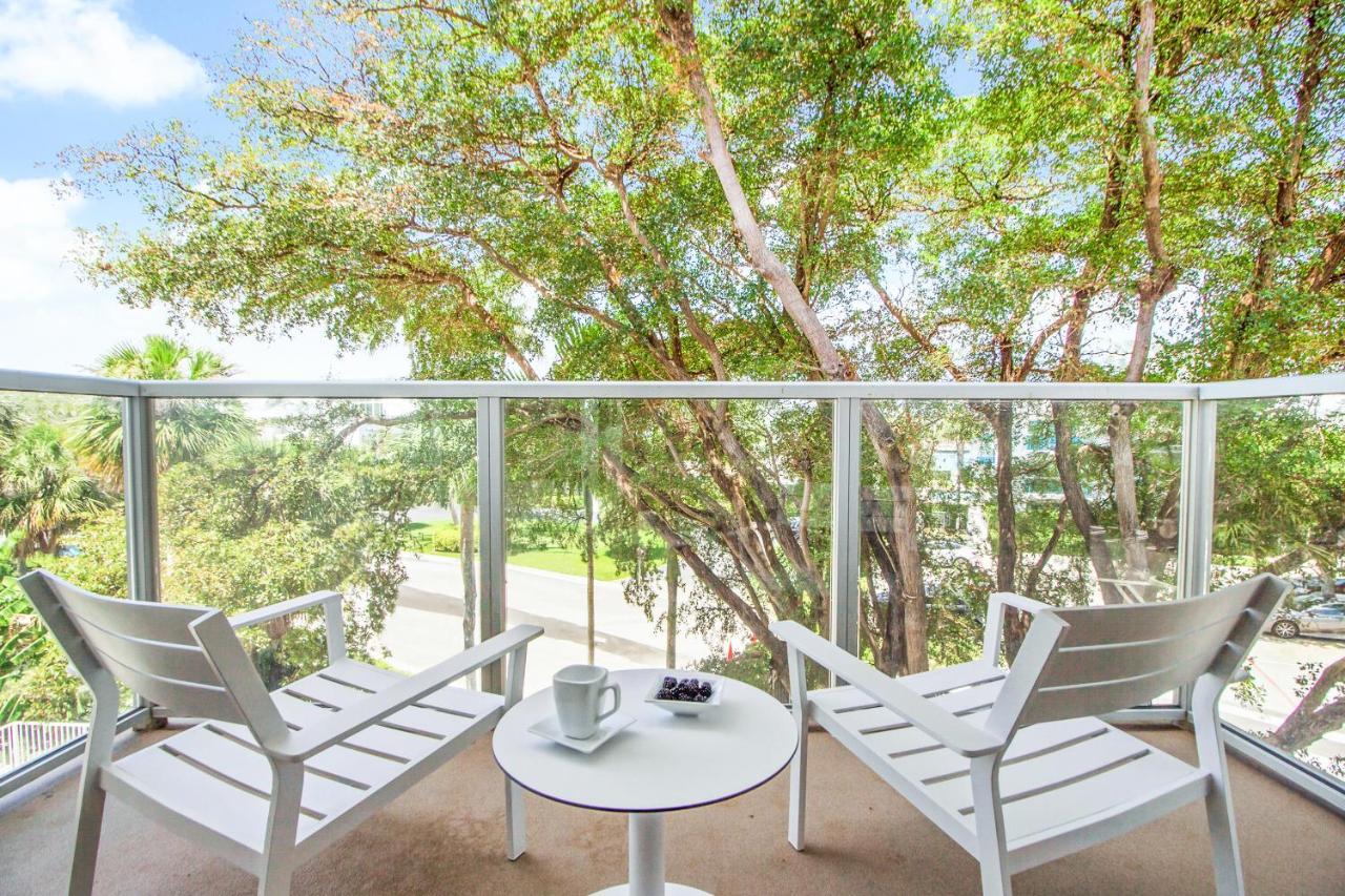Beach Haus Residences Bal Harbour Exterior photo