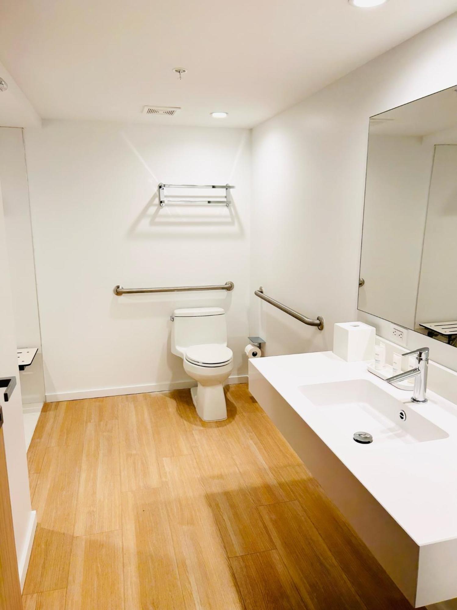 Beach Haus Residences Bal Harbour Room photo